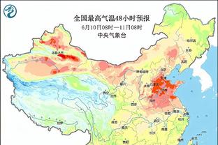 迪亚斯半场送出4次关键传球全场最多，曼联全队仅有2次关键传球